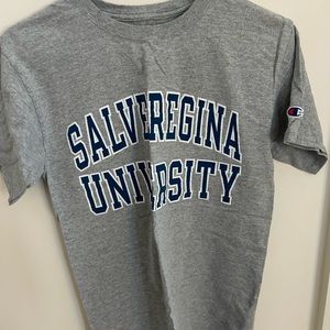 College T shirt